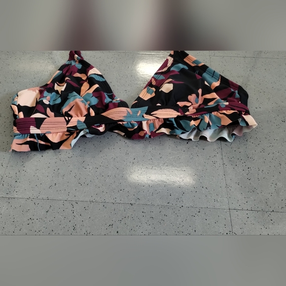 Kona Sol Bikini Top floral Flower with Ruffles swim wear bathing suit Size M - Picture 4 of 14